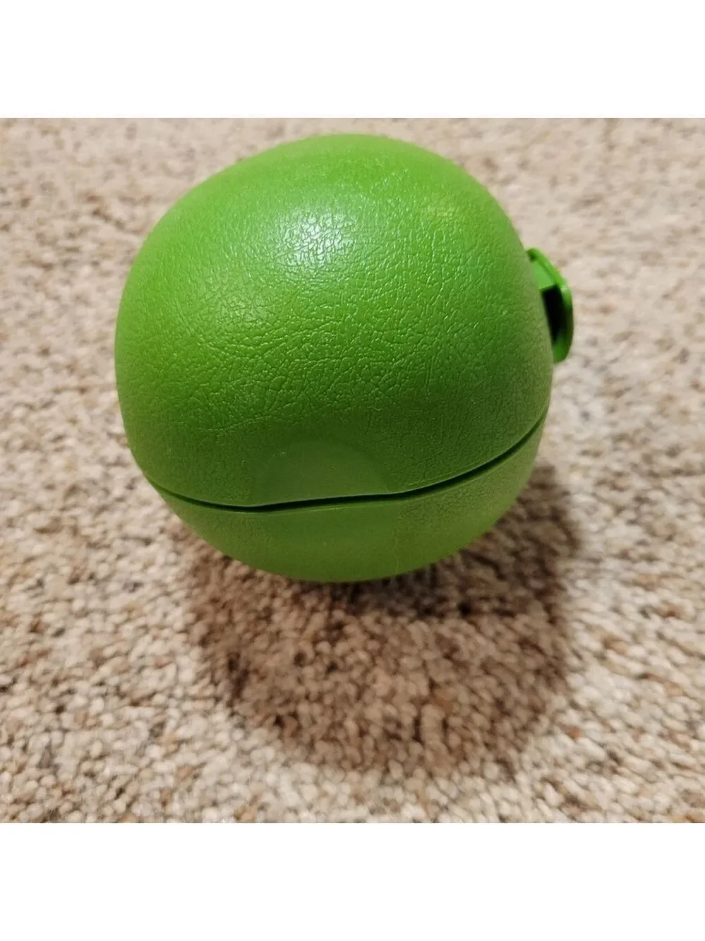 Tupperware Avocado Keeper Green 6358A-4 Storage